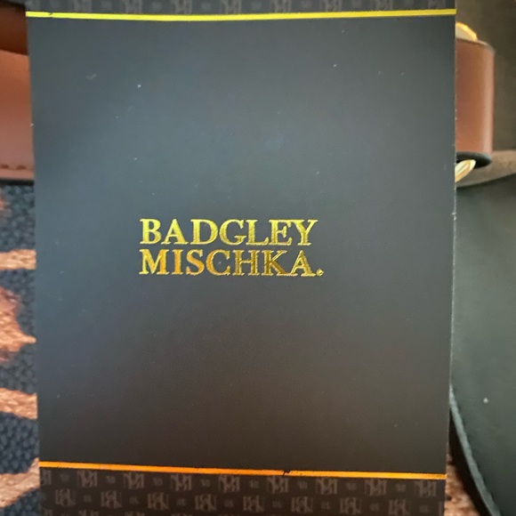 Badgley Mischka Leopard Print Weekender Bag NWT - Picture 7 of 8